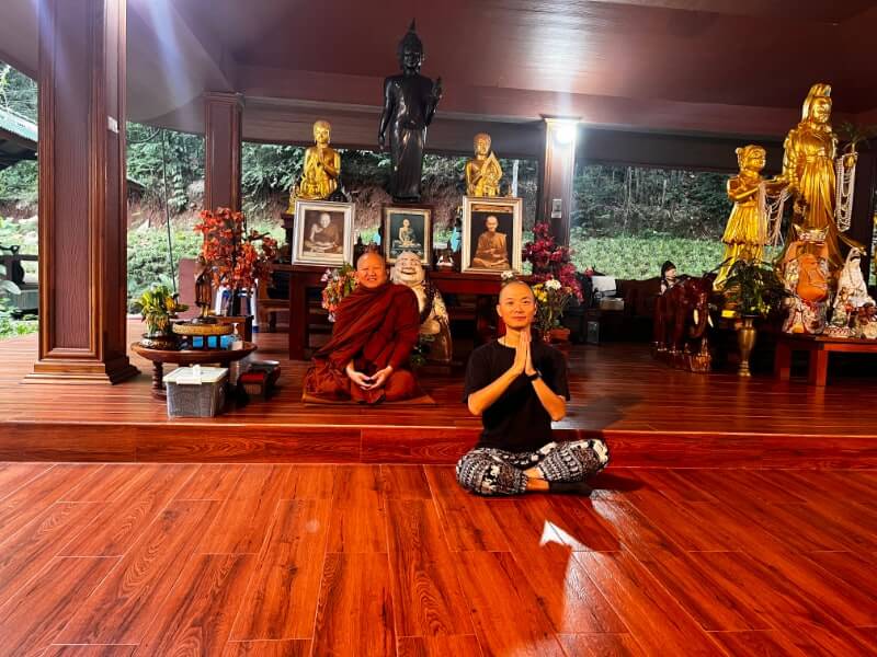 我与 “吃饱饱” 师父（方丈）